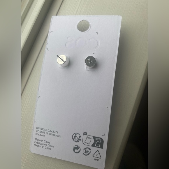 New COS Garnet Bow Beaded Earrings - Picture 7 of 10